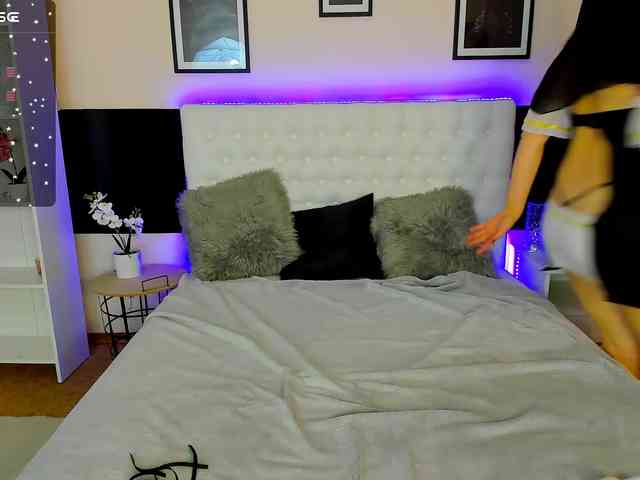 DellaRowwe webcam