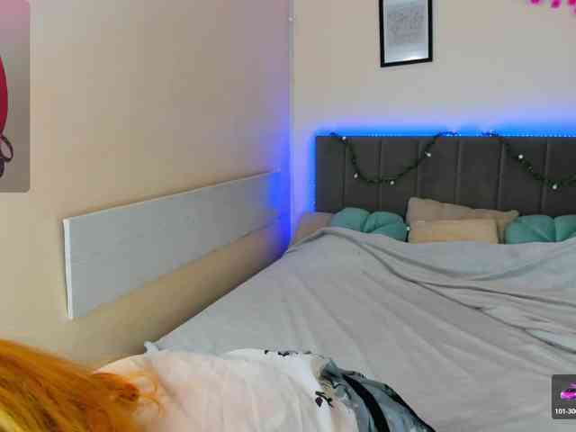 DellaRowwe webcam