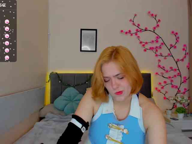 DellaRowwe webcam
