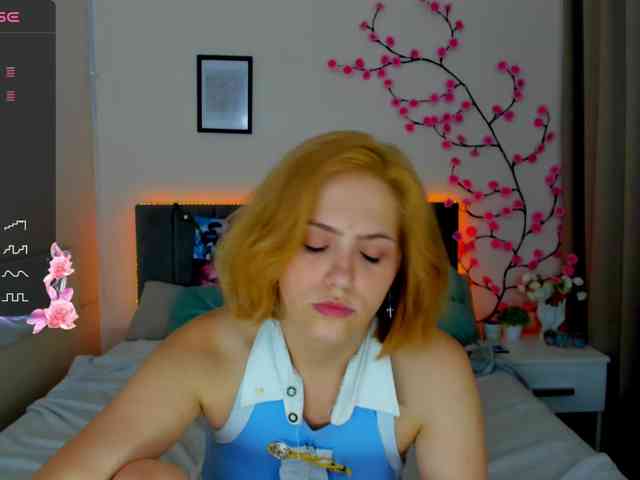 DellaRowwe webcam
