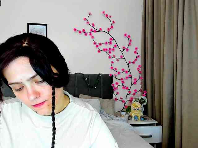 DellaRowwe webcam