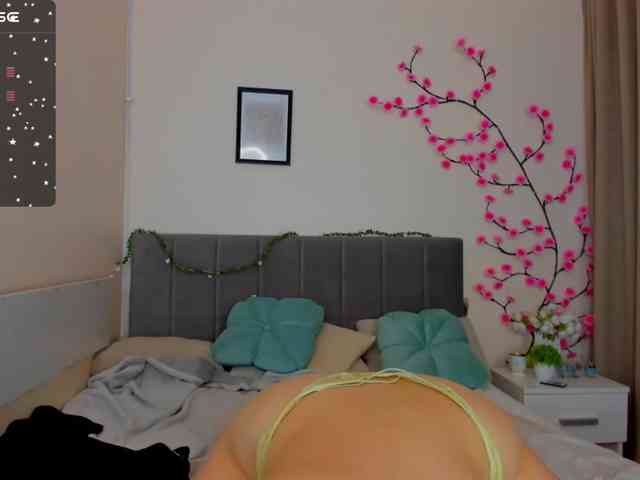 DellaRowwe webcam