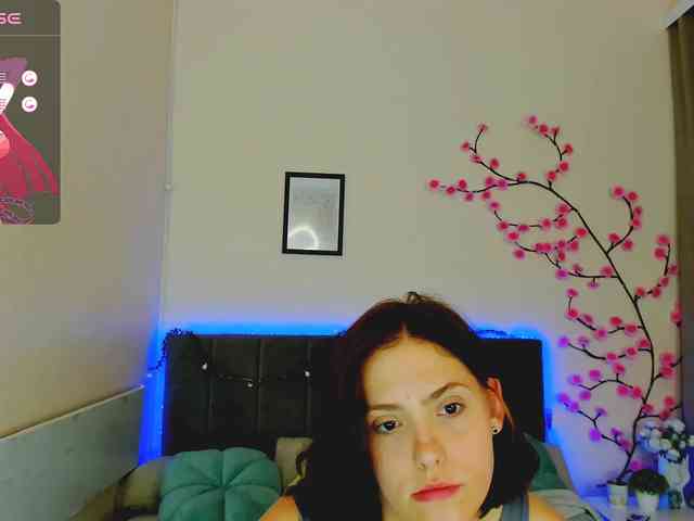 DellaRowwe webcam