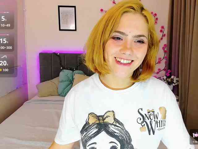 DellaRowwe webcam