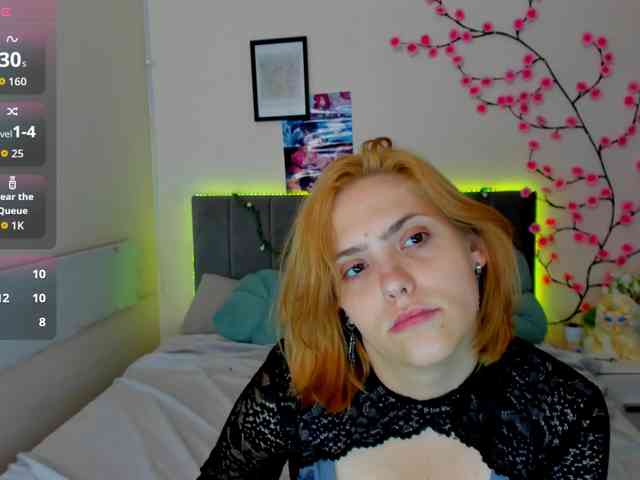 DellaRowwe webcam