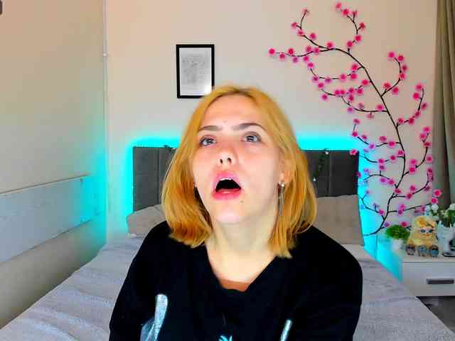 DellaRowwe