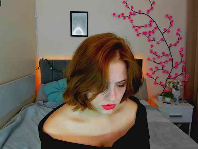 DellaRowwe webcam