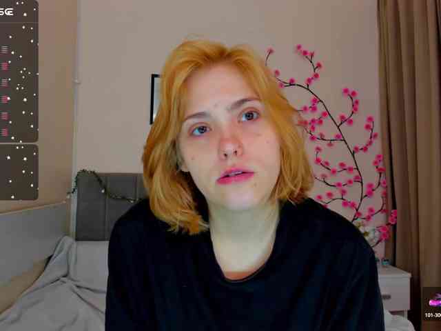 DellaRowwe webcam