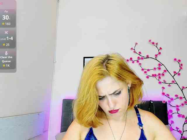 DellaRowwe webcam