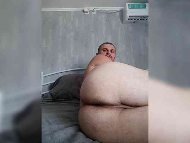 Nelegal2 Live Webcam on BongaCams
