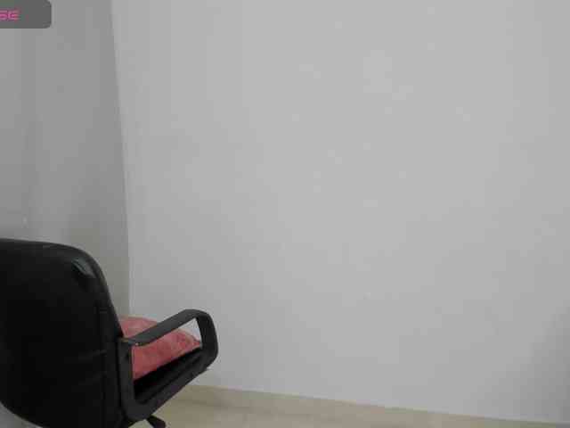 IvonneAshar webcam