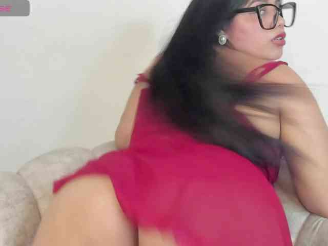 IvonneAshar webcam