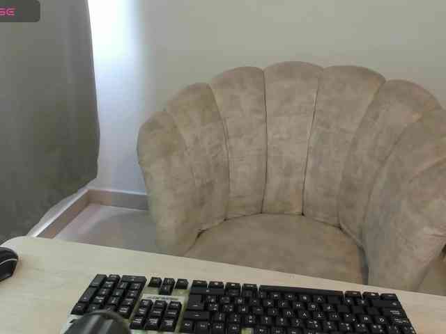 IvonneAshar webcam