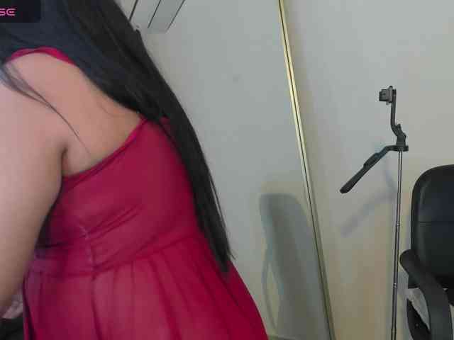 IvonneAshar webcam