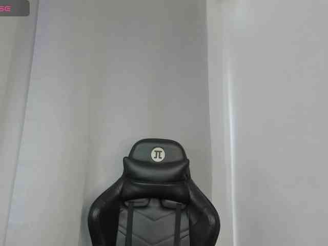 IvonneAshar webcam