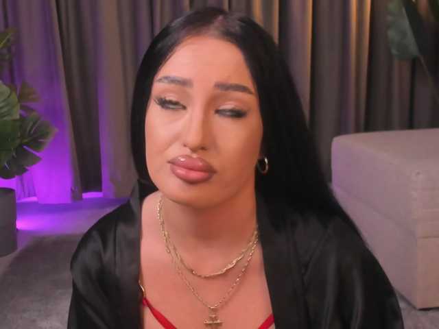 EmeraldKat's BongaCams show and profile