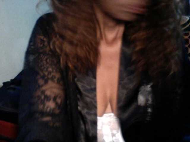 Famelapine live cam on BongaCams