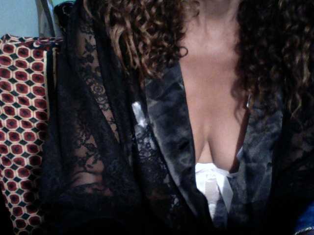 Famelapine live cam on BongaCams