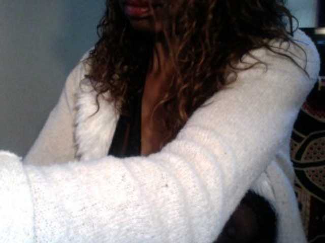 Famelapine live cam on BongaCams