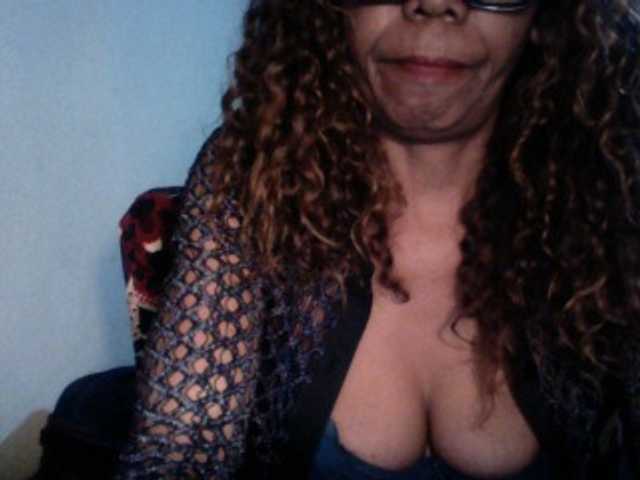 Famelapine live cam on UnifiedCams