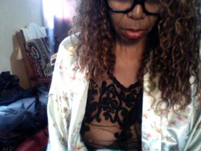 Famelapine live cam on BongaCams