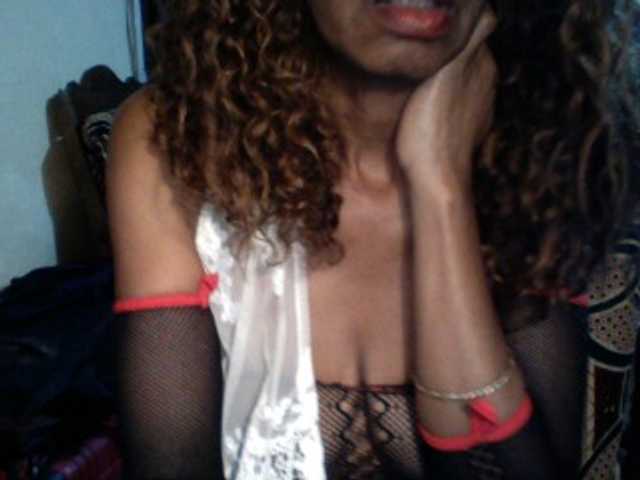 Famelapine live cam on BongaCams