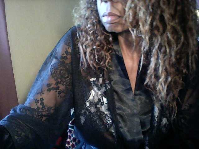 Famelapine live cam on BongaCams
