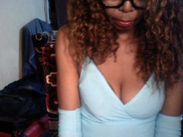 Famelapine live cam on BongaCams
