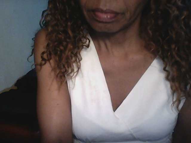 Famelapine live cam on BongaCams