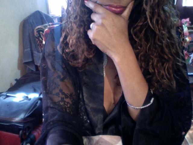 Famelapine live cam on BongaCams