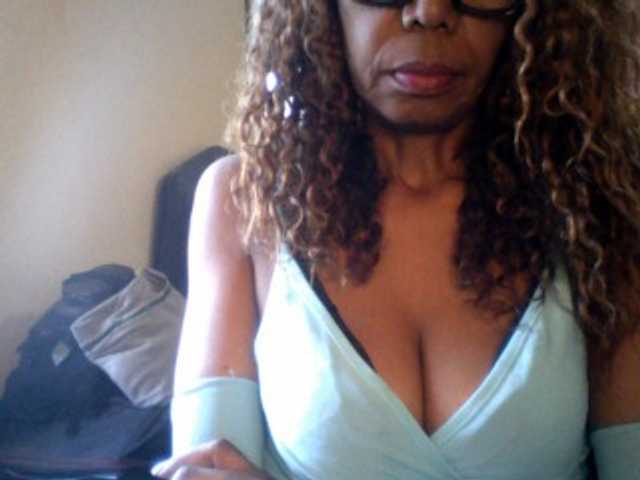 Famelapine live cam on BongaCams