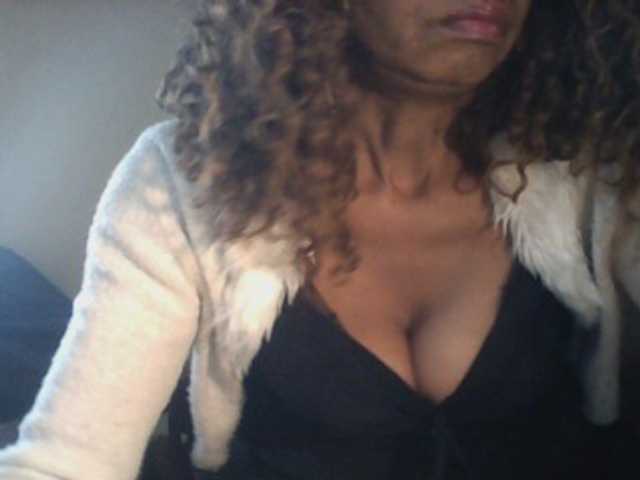 Famelapine live cam on BongaCams