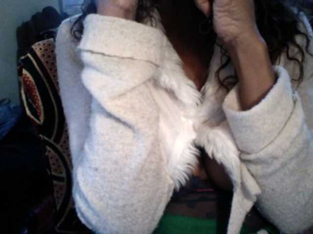 Famelapine live cam on BongaCams
