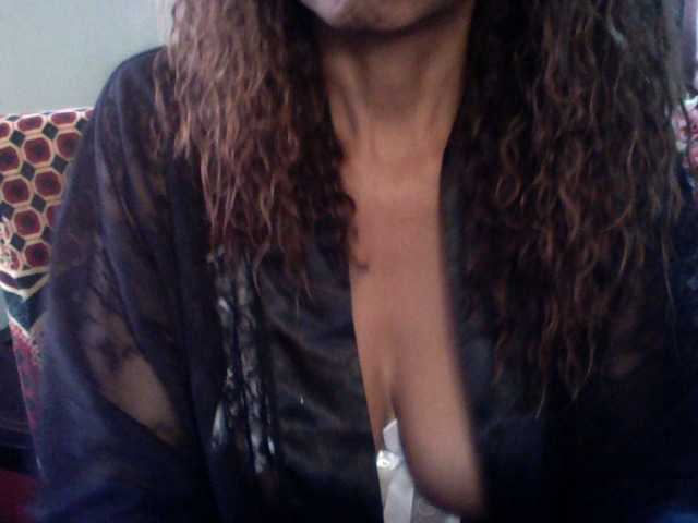 Famelapine live cam on BongaCams