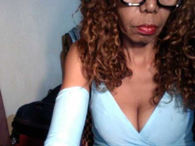 Famelapine live cam on BongaCams
