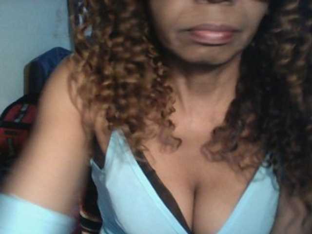 Famelapine live cam on BongaCams