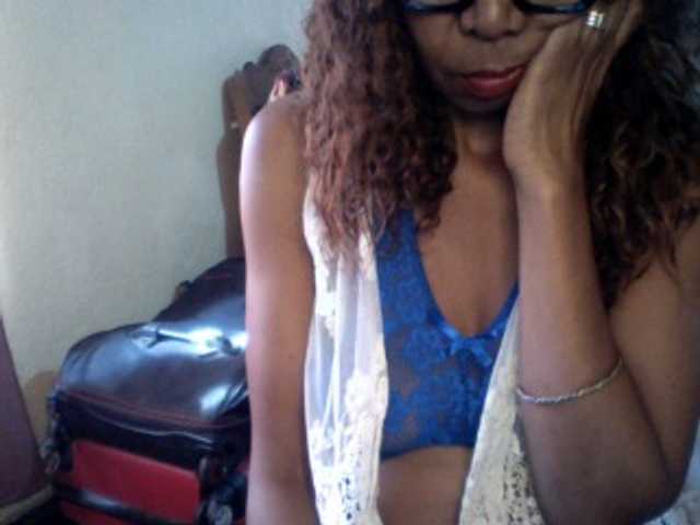 Famelapine live cam on BongaCams