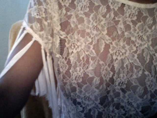 Famelapine live cam on BongaCams