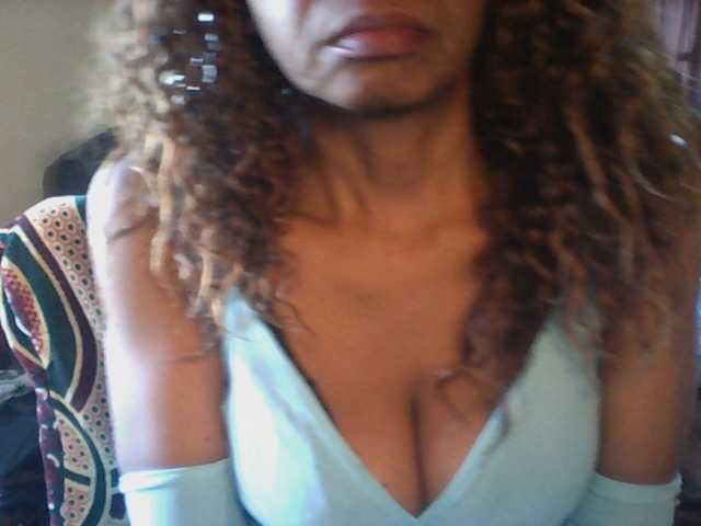 Famelapine live cam on BongaCams