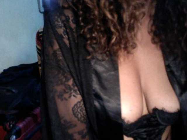 Famelapine live cam on BongaCams