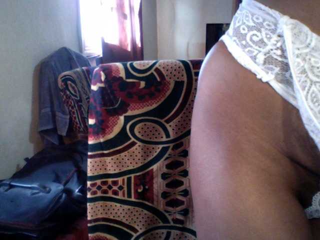 Famelapine live cam on BongaCams