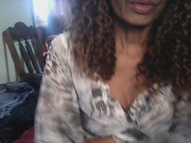 Famelapine live cam on BongaCams
