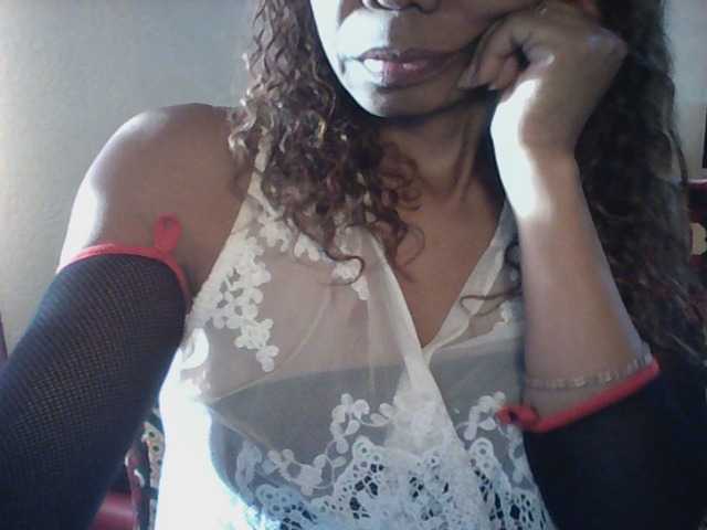 Famelapine live cam on BongaCams