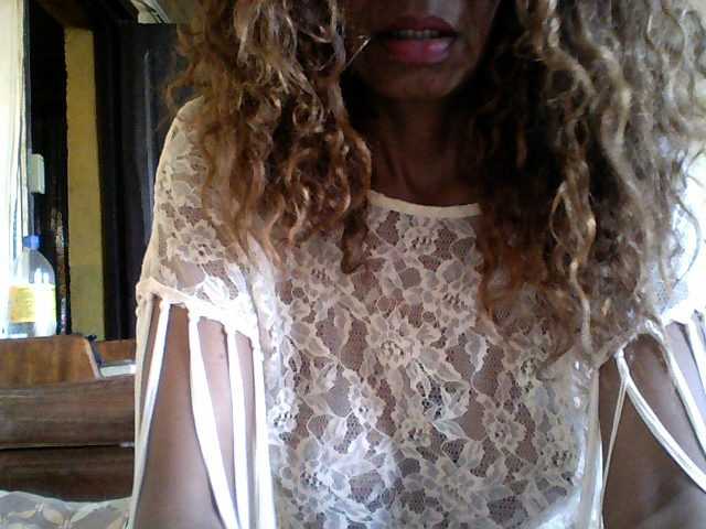 Famelapine live cam on BongaCams