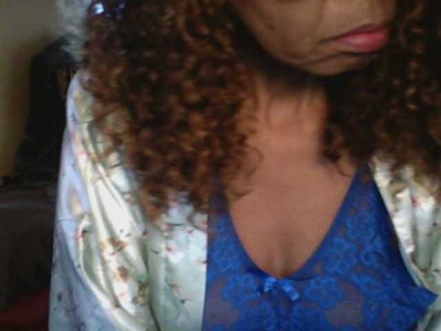 Famelapine live cam on BongaCams
