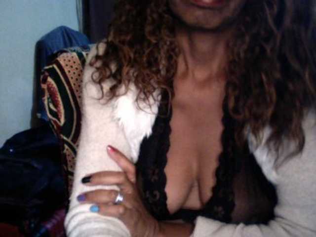 Famelapine live cam on BongaCams