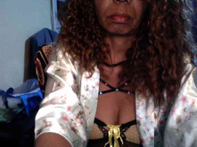 Famelapine webcam