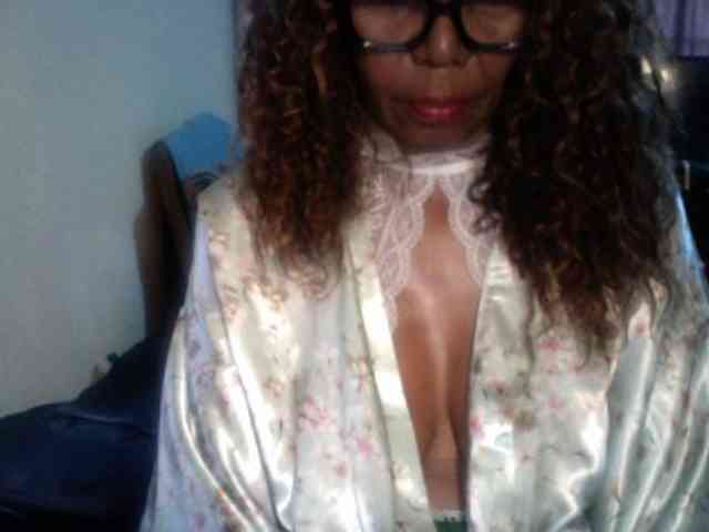Famelapine webcam