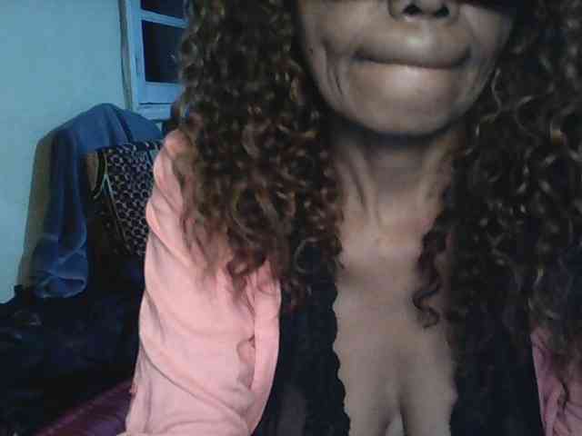 Famelapine webcam