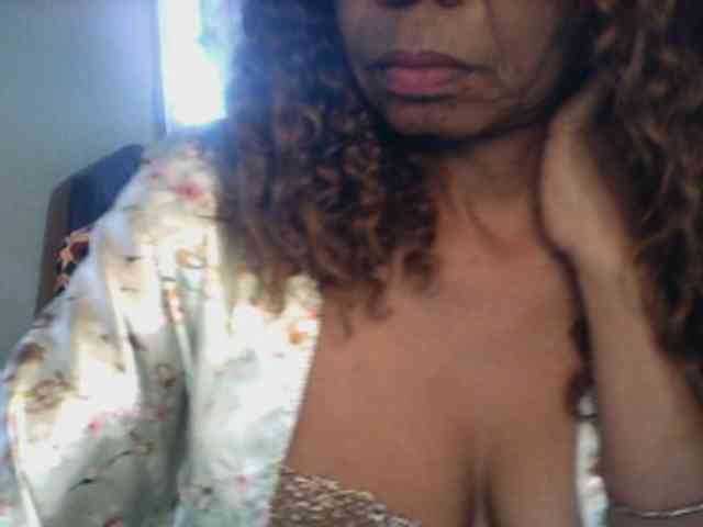 Famelapine webcam